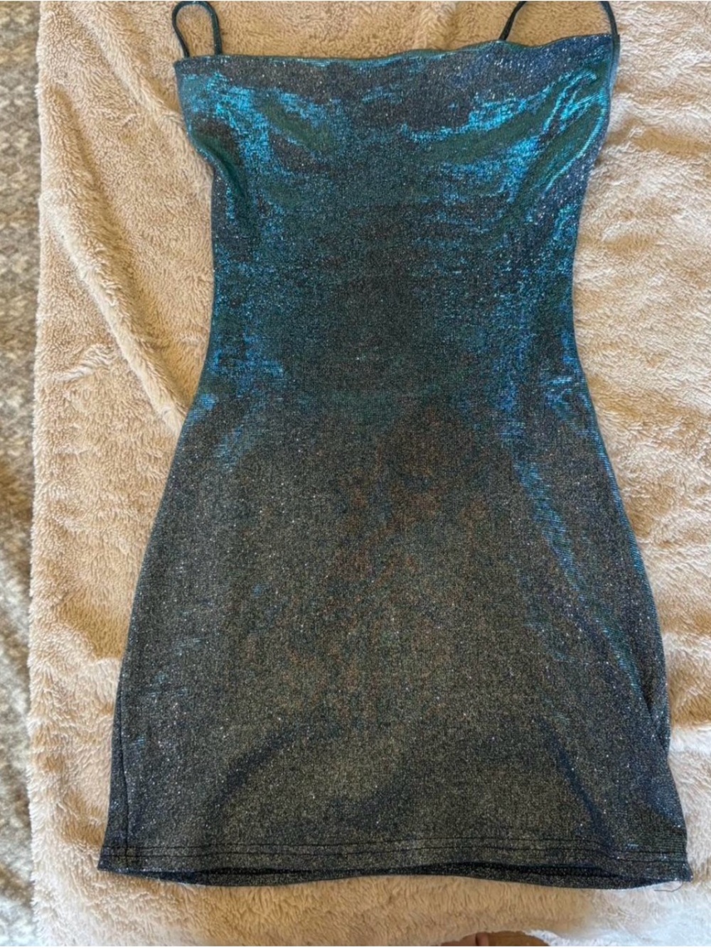 Sleek Shimmer Bodycon Dress - Iridescent Blue-Black